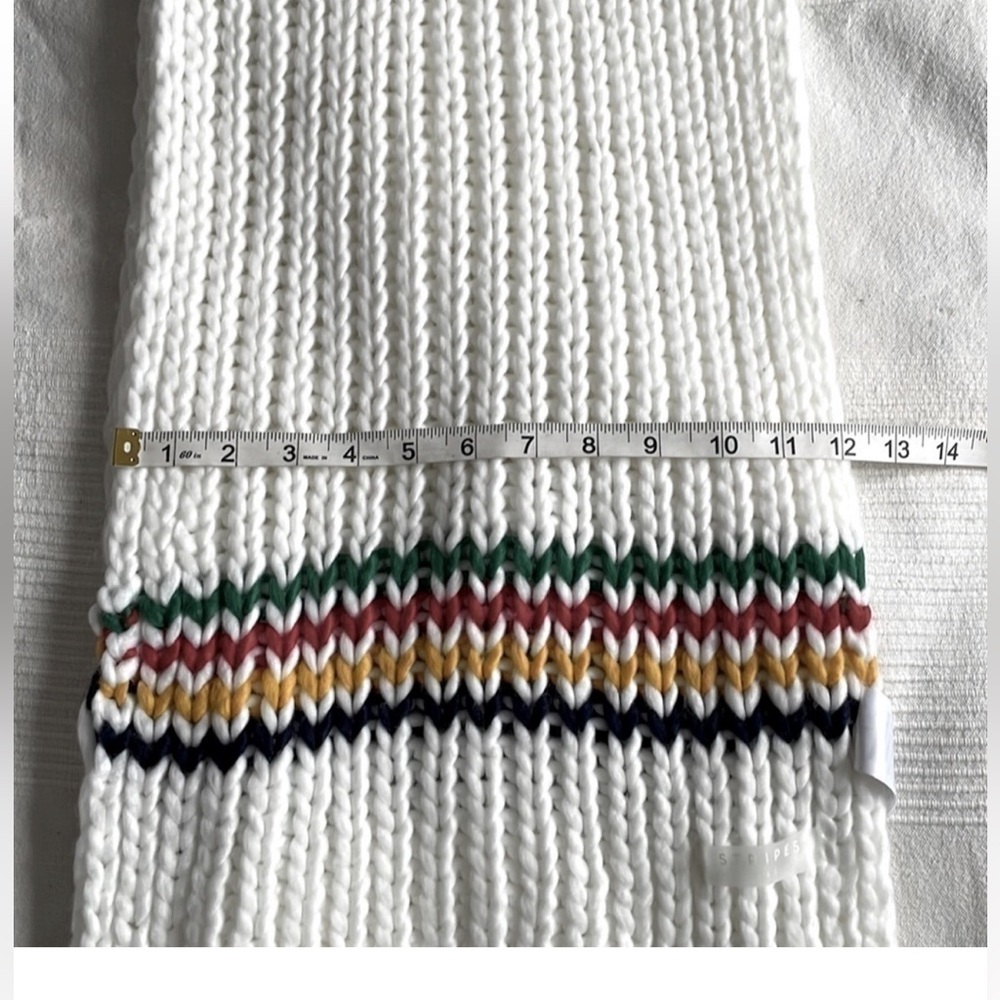 𝅺Hudson’s Bay chunky Knit Extra Long HBC Stripes Scarf HBC